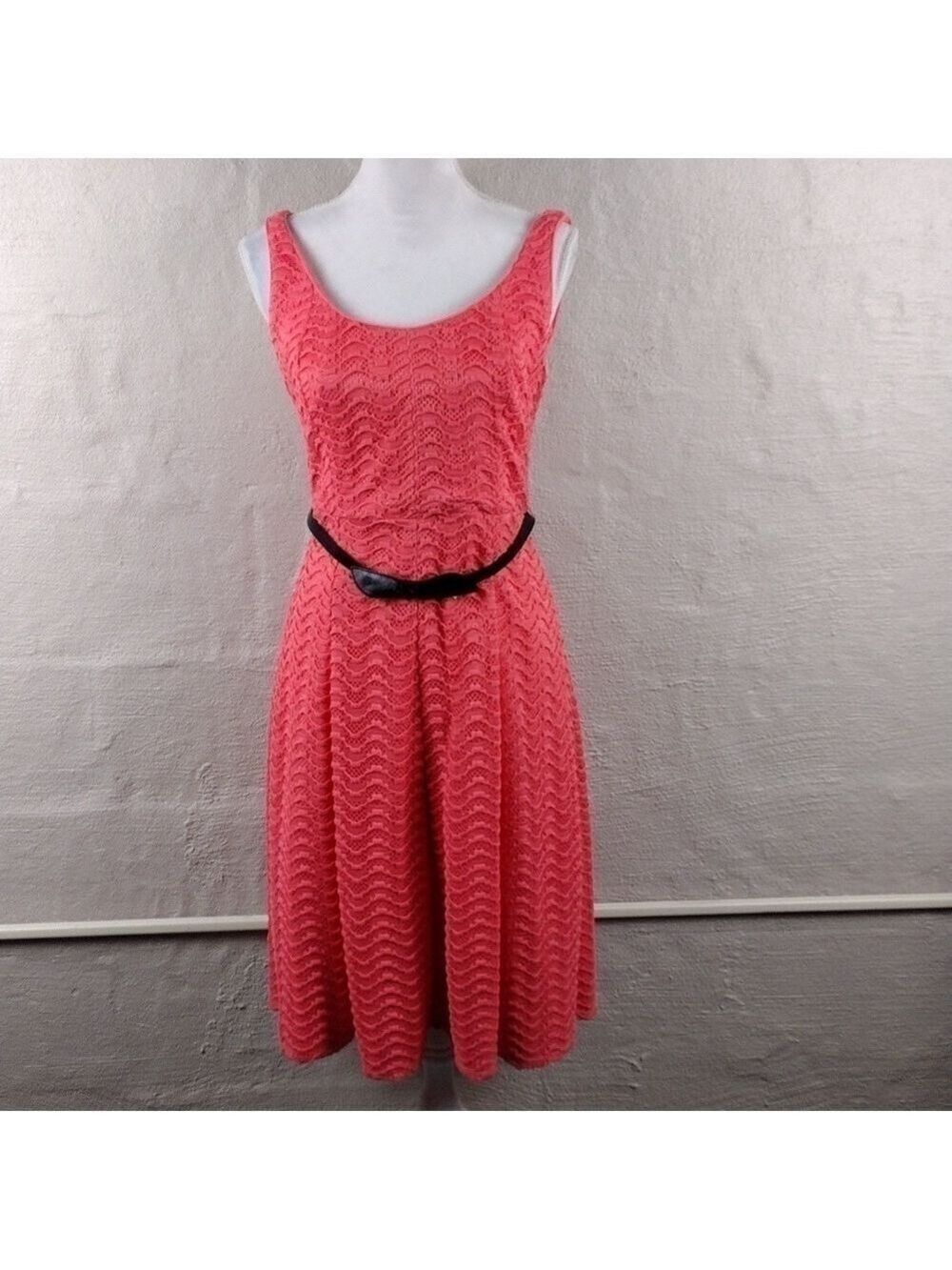 Luxe by Carmen Marc Valvo Peach Scoop Neck Sleeveless Knee Length A-Line Dress - Picture 15 of 15